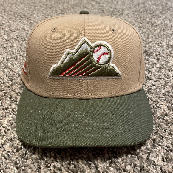 Colorado Rockies Side Patch New Era Fitted Hat Rare Collectible MLB Topperz - Picture 2 of 7
